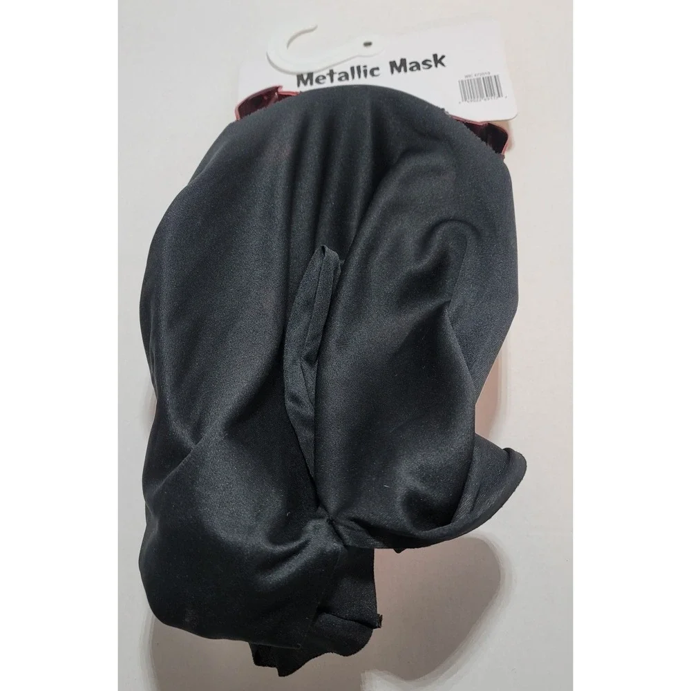 Red Devil‎ Metallic Hooded Mask Halloween Costume NWT